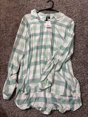 Versona Mint and White Buffalo Plaid Button-Up